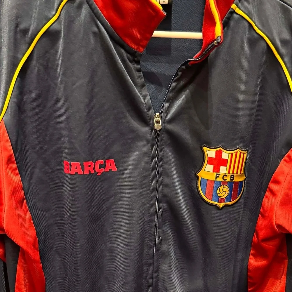 FC Barcelona Black and Red Track Jacket MEDIUM collard